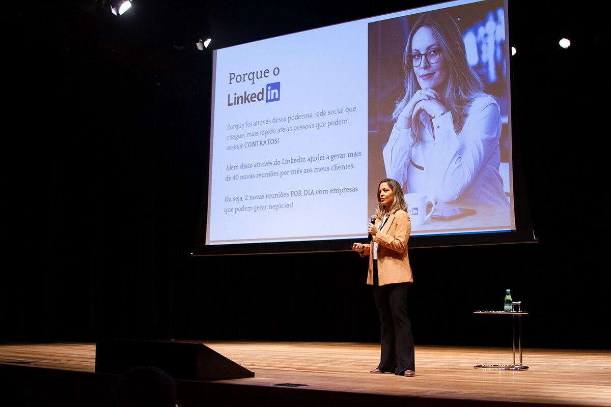 especialista em linkedin